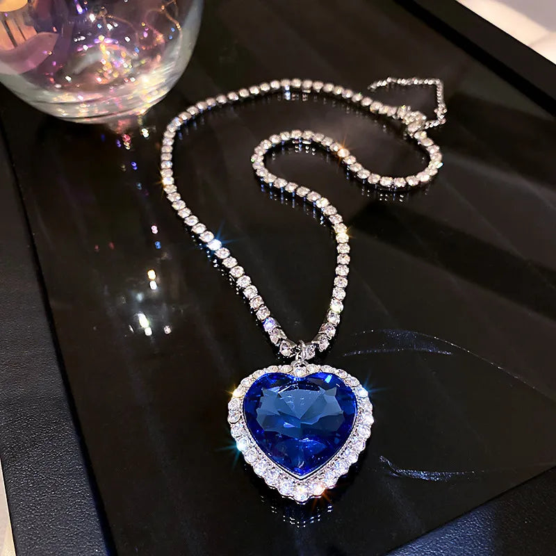 Y2K Coquette Aesthetic Blue Crystal Heart of Ocean Necklace - Cute Jewelry for Every Outfit